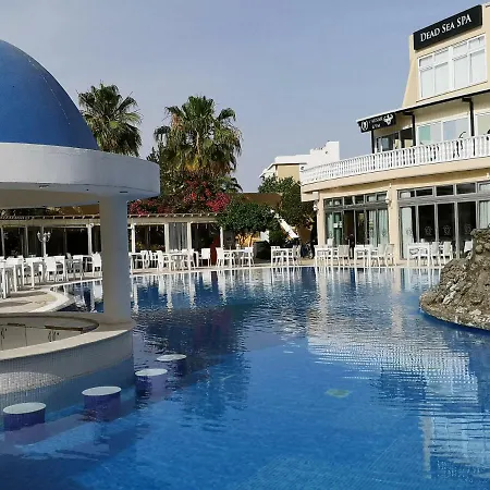 Deluxe Seaside